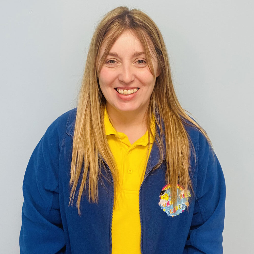 Team headshot of Miss Dee to accompany the biography content